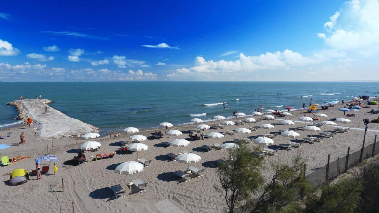 Happy Camp Mobile Homes In Camping Village Rosapineta روسولينا ماري المظهر الخارجي الصورة